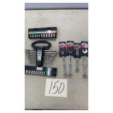 MISC LOT OF SOCKETS/WRENCHES