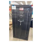 SPORTS AFIELD 30 GUN SAFE WITH KEYS