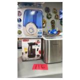 AS IS ICE MAKER, HUMIDIFER & ELECTRIC KETTLE