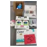 MISC LOT OF HEALTHCARE/HYGIENE ITEMS - SEE PHOTOS