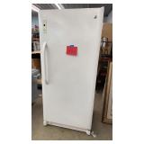 GE APPLIANCES UPRIGHT FREEZER - WHITE