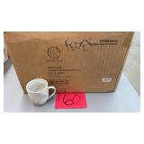 STONE + LAIN 24PC ROUND DINNERWARE SET IN BOX