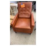 BROWN PUSHBACK RECLINER CHAIR