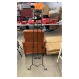 BLACK FLOOR EASEL