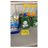 MISC LOT OF CLEANING PRODUCTS