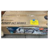 MEMBERS MARK 4 BURNER GAS GRIDDLE IN BOX