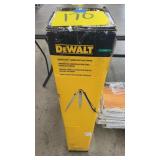 DEWALT HEAVY DUTY CONSTRUCTION TRIPOD IN BOX