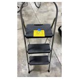 3 TIER FOLDABLE STEP LADDER