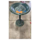 PLASTIC BIRD BATH