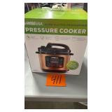 GO WISE USA PRESSURE COOKER IN BOX