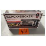 BLACK & DECKER 4 SLICE TOASTER OVEN IN BOX