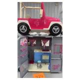 (2) 18' DOLL TOYS - CAMPER & CAR