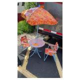 KIDS MICKEY MOUSE TABLE, 2 CHAIRS & UMBRELLA SET