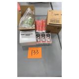 MISC LOT OF HEALTHCARE/HYGIENE ITEMS - SEE PHOTOS