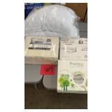 MISC LOT OF BEDDING ITEMS - SEE PHOTOS