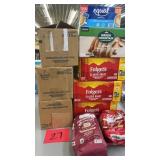 MISC LOT OF COFFEE/CREAMER ITEMS - SEE PHOTOS