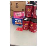 MISC LOT OF COFFEE/CREAMER ITEMS - SEE PHOTOS