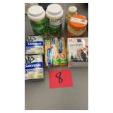 MISC LOT OF HEALTHCARE/HYGIENE ITEMS - SEE PHOTOS