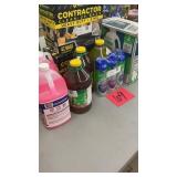 MISC LOT OF CLEANING PRODUCTS - SEE PHOTOS