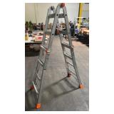 TACKLIFE ADJUSTABLE LADDER MODEL LD01A