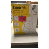 SAFETY 1ST 3 IN 1 HIGHCHAIR IN BOX