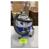 6 GALLON BLUE ROLLING SHOP VAC