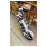 LADY HAGEN GOLF BAG W/ CLUBS