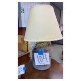 CROCK JUG STYLE TABLE LAMP W/ SHADE CROCK JUG STYLE TABLE LAMP W/ SHADE