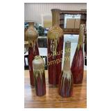 LOT OF 5 RED/BEIGE DECORATOR VASES/DECOR PIECES