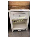 OFF WHITE 1 DRAWER END TABLE/NIGHTSTAND - AS IS