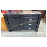 NEW HOME MERIDIAN DISTRESSED BLACK MEDIA CONSOLE NEW HOME MERIDIAN DISTRESSED BLACK MEDIA CONSOLE