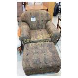 GREEN PRINT LIVING ROOM CHAIR & OTTOMAN GREEN PRINT LIVING ROOM CHAIR & OTTOMAN