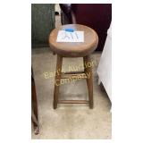 PRIMITIVE WOOD STOOL PRIMITIVE WOOD STOOL