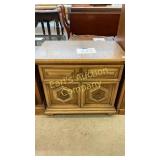 WOOD VINTAGE STYLE END TABLE WOOD VINTAGE STYLE END TABLE
