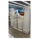 WHITE LOT OF 2 PILLARS