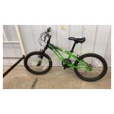 KIDS GREEN DIAMONDBACK COBRA BICYCLE