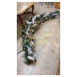 DECORATED GARLAND W/ GLITTER DECORATED GARLAND W/ GLITTER