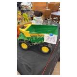 LARGE PLASTIC/METAL JOHN DEERE DUMP TRUCK LARGE PLASTIC/METAL JOHN DEERE DUMP TRUCK