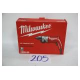 MILWAUKE 1/2' MAGNUM DRILL IN BOX