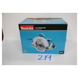 MAKITA 7-1/4' CIRCULAR SAW IN BOX