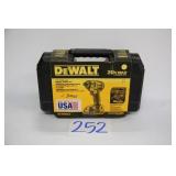 DEWALT 20V 1/4" IMPACT DRIVER KIT