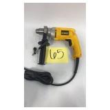 DEWALT 1/4' CORDED DRILL