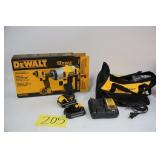 DEWALT 12V 1/4' IMPACT DRIVER KIT W/ 2 BATTERIES