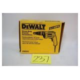 DEWALT HEAVY DUTY DRYWALL SCREWDRIVER