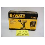 DEWALT 12V 1/4' SCREWDRIVER KIT