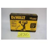 DEWALT 12V 1/4' IMPACT DRIVER KIT