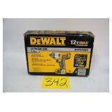 DEWALT 12V 1/4' IMPACT DRIVER KIT