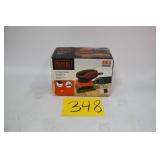 BLACK & DECKER 1/4 SHEET SANDER