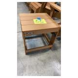 LIFETIME ADIRONDACK STYLE END TABLE