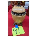 DECORATOR URN W/ LID